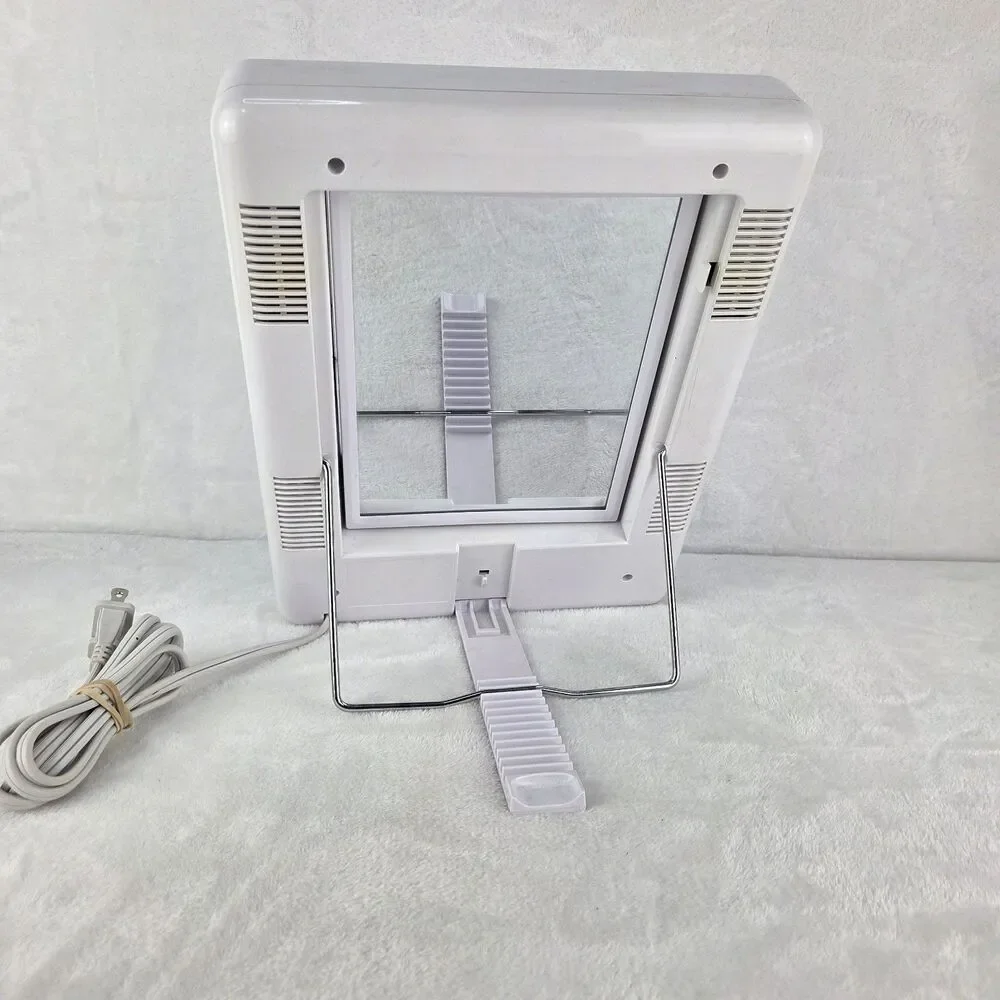 Vintage Conair TM7LX Lighted Tri-Fold Makeup Vanity Mirror 4 Settings Tested